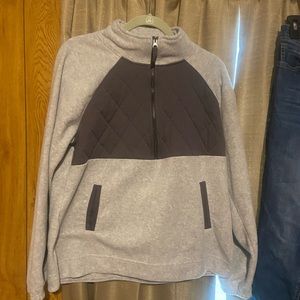 Women’s gray quarter zip fleece jacket!